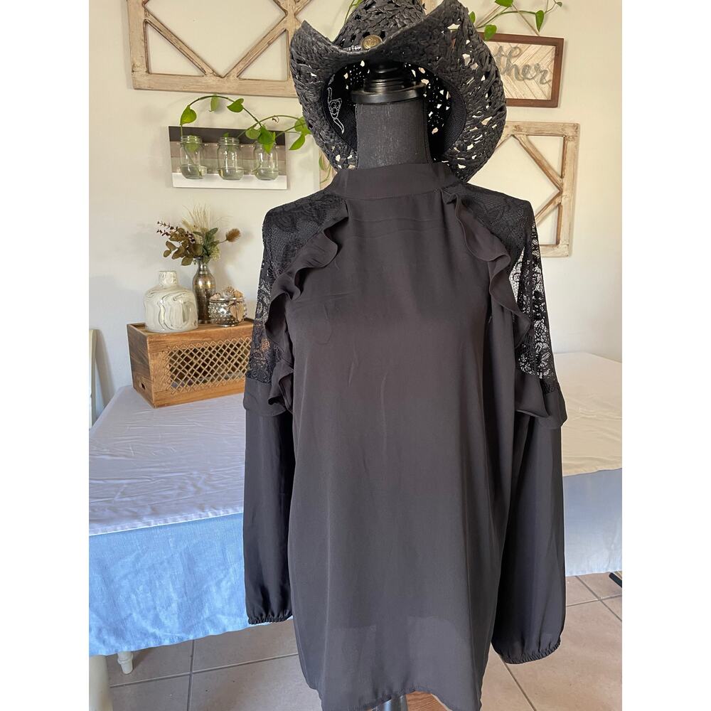 Torrid Georgette Crochet Inset Top Black Plus Size - Picture 9 of 12